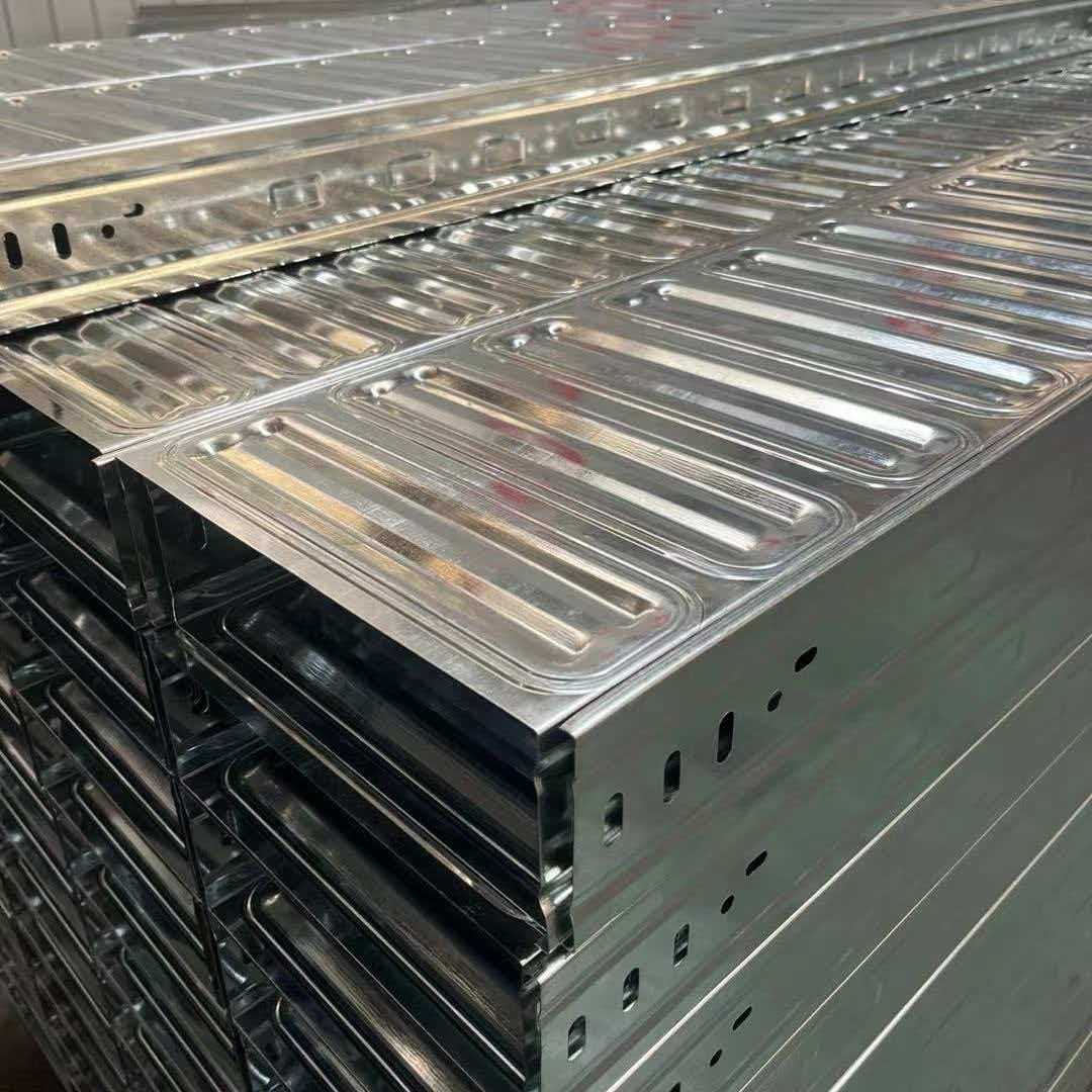 上饶市铝合金电缆桥架锌铝镁电缆桥架 - 方案
